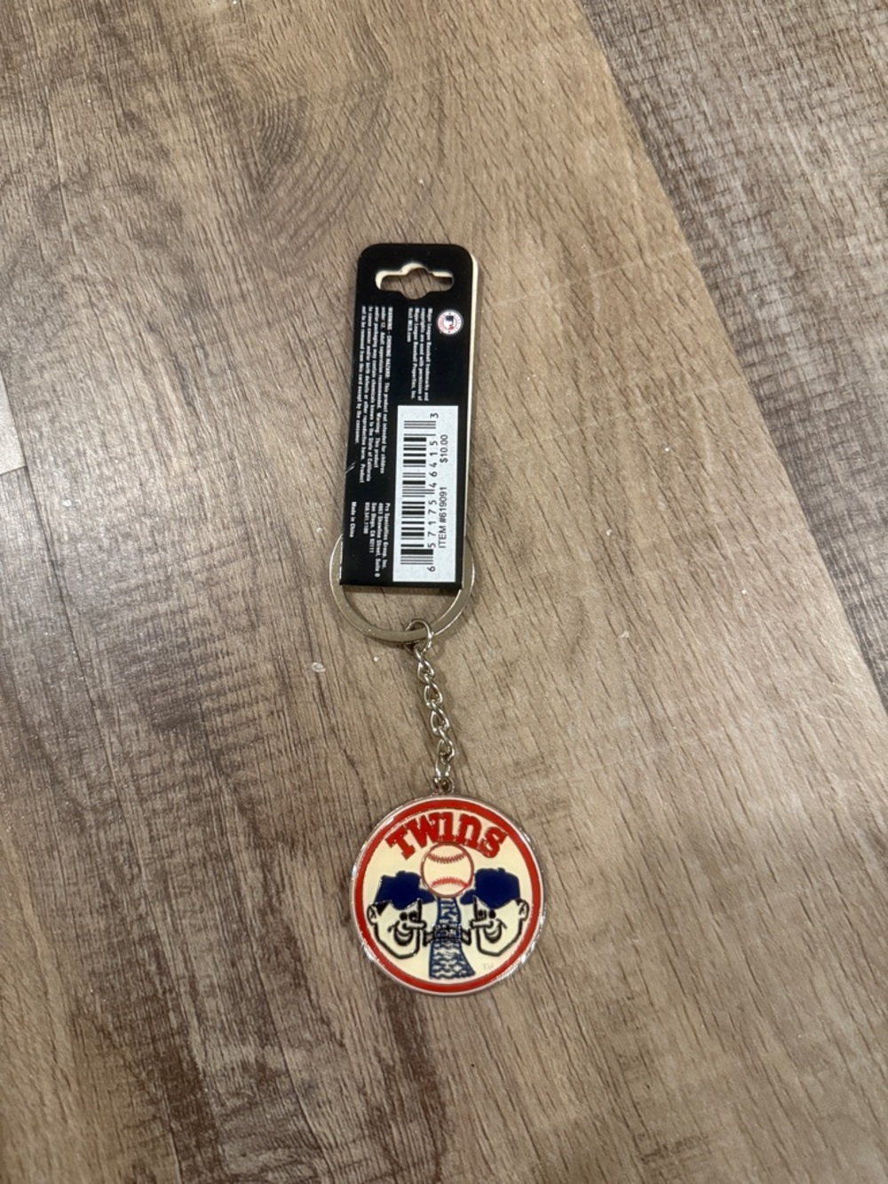 MLB Twins Red White Blue Round Keychain